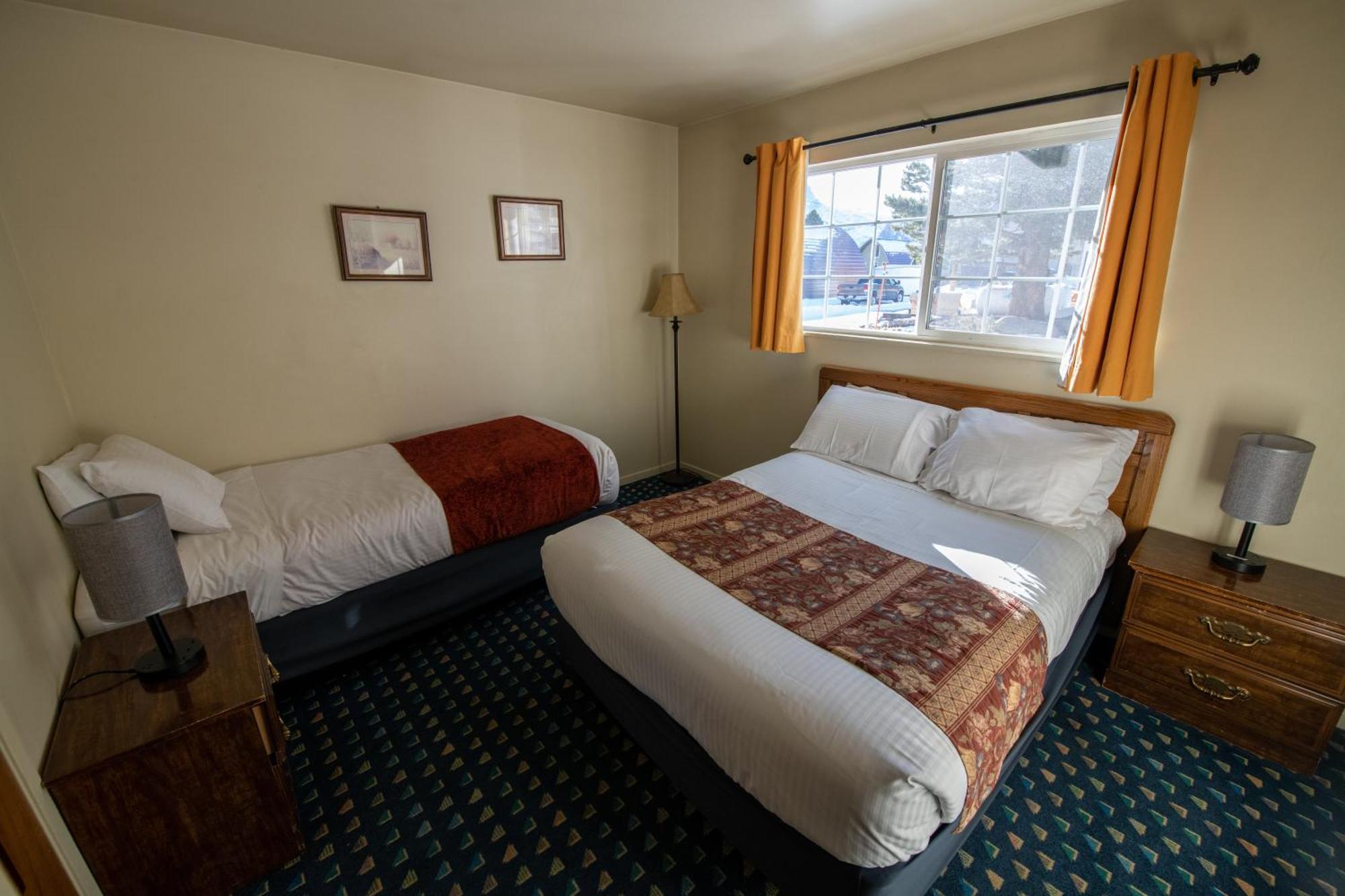 Gull Lake Lodge June Lake Buitenkant foto